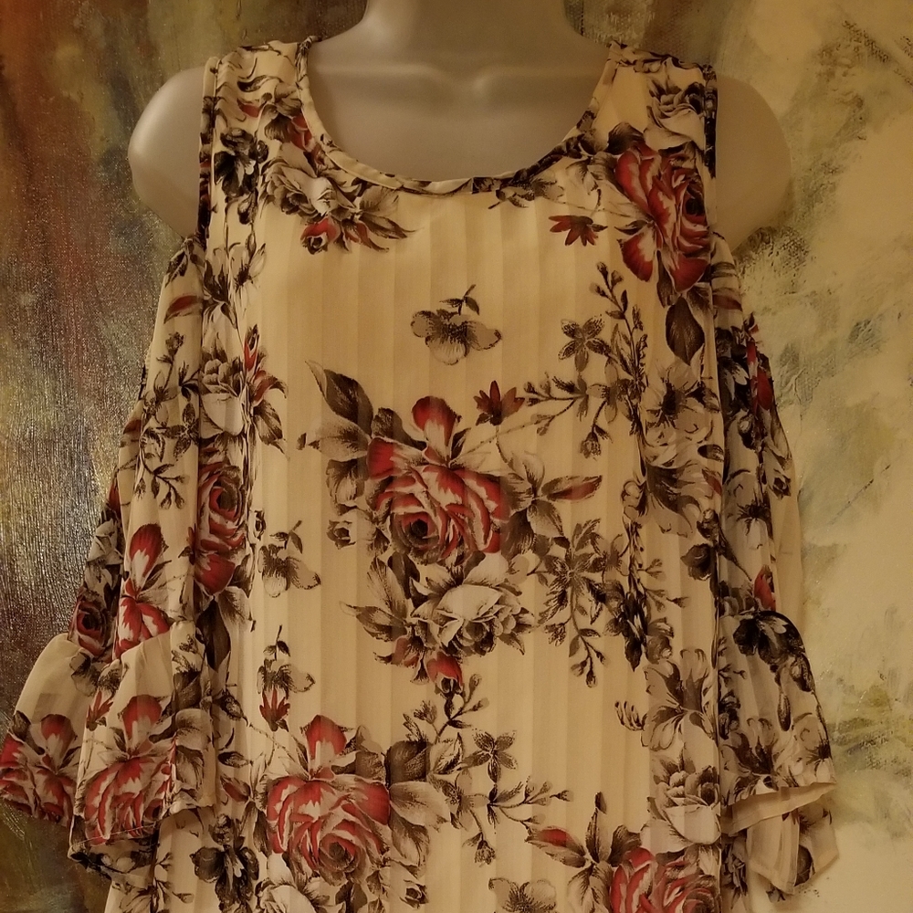 Floral Print Cold Shoulder Summer Blouse Top.